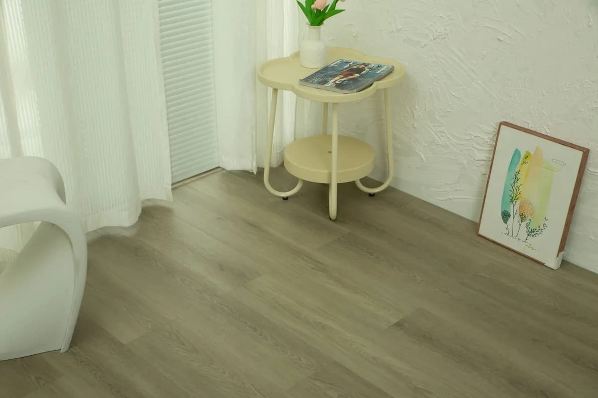 OneFloor SPC ламинат под дерево 9033, 2,245 м²